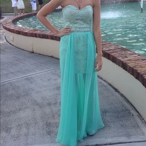Prom dress